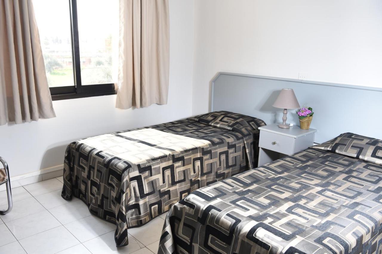 Tycoon Apartments Limassol Exteriör bild